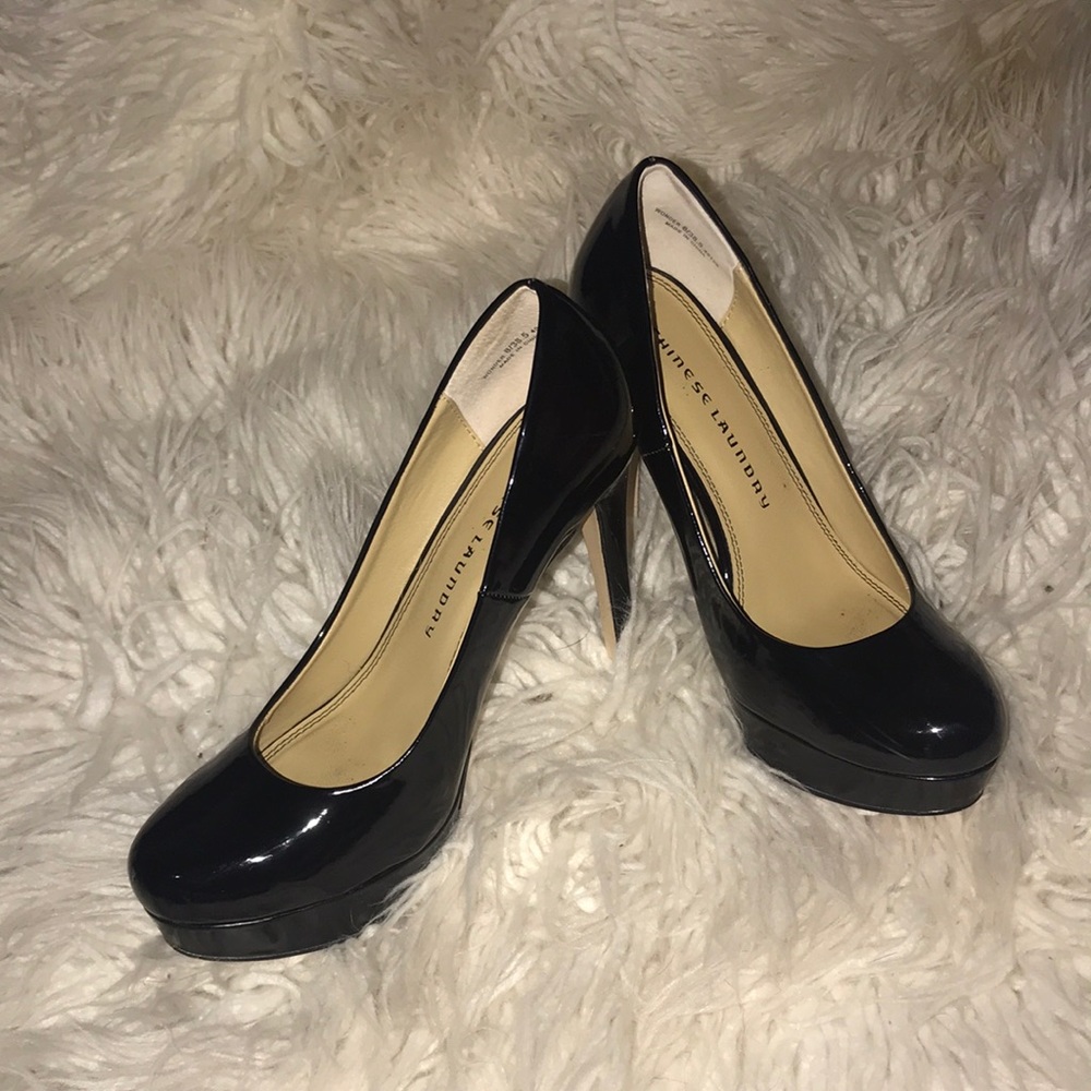 Chinese laundry wonder patent heels